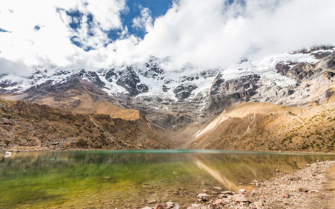 Laguna Humantay e a paisagem cinematográfica de Salkantay