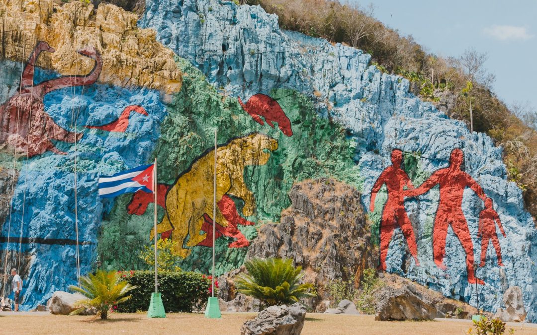 Viñales, montanhas e natureza em meio às praias cubanas
