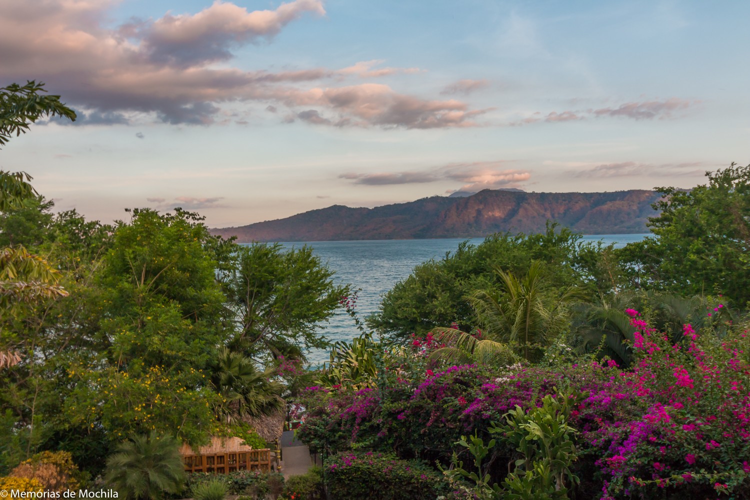 Porquê você deveria incluir a Nicarágua no seu roteiro Laguna de Apoyo Nicaragua